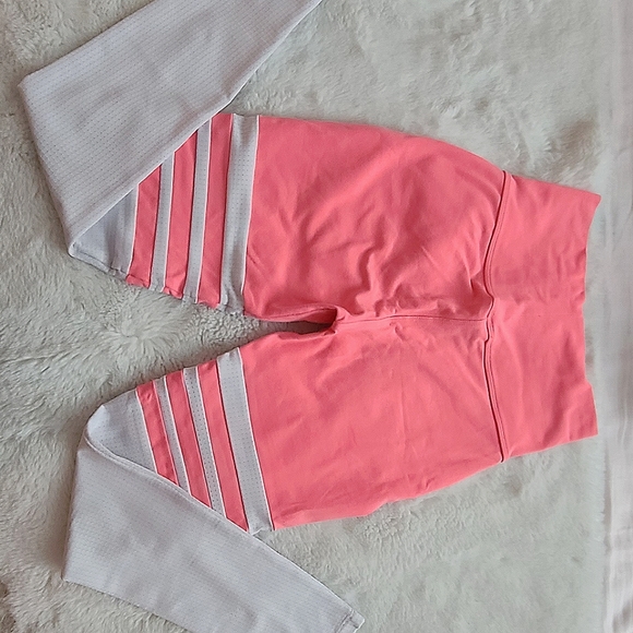 Sold - Picture 3 of 6